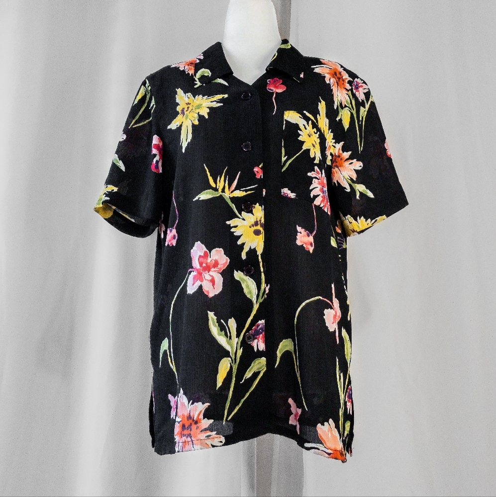 Alfred Dunner Black Floral Short Sleeve Button Down